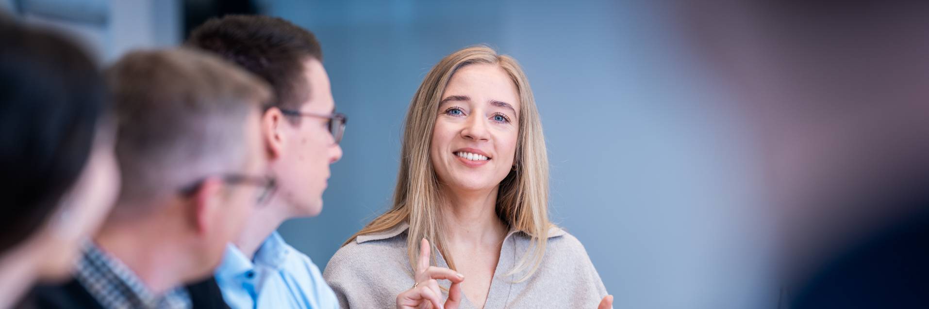 Hi, suchst du nach einem neuen Job?